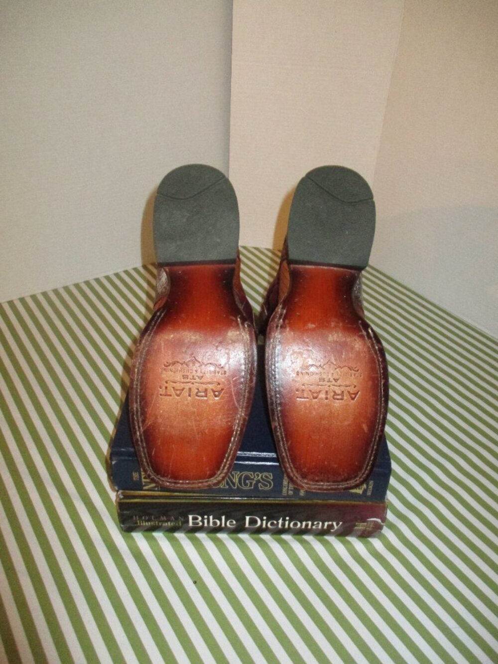 Ariat Western Boots - Picture 8 of 12